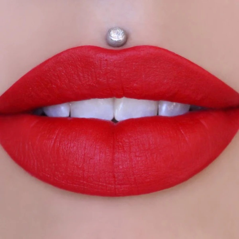 New Jeffree Star Velour Liquid Lipstick VLL REDRUM